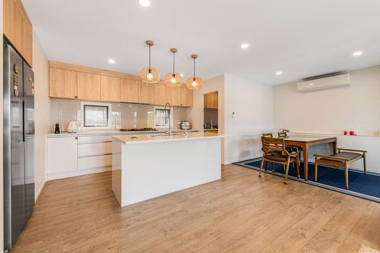 Photo of property in 23a Wylie Avenue, Sunnynook, Auckland, 0620