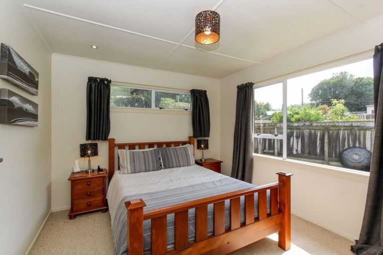 Photo of property in 21 Durham Avenue, Welbourn, New Plymouth, 4312