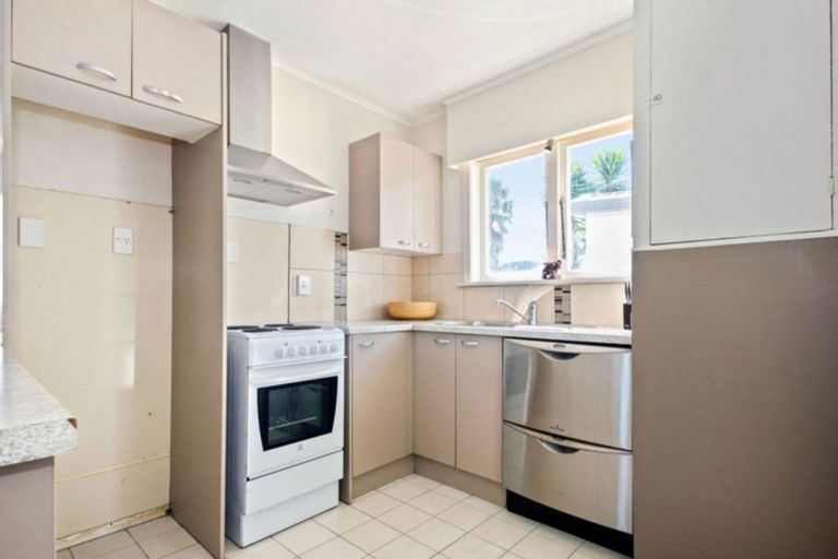 Photo of property in 102 Dominion Road, Papakura, 2110