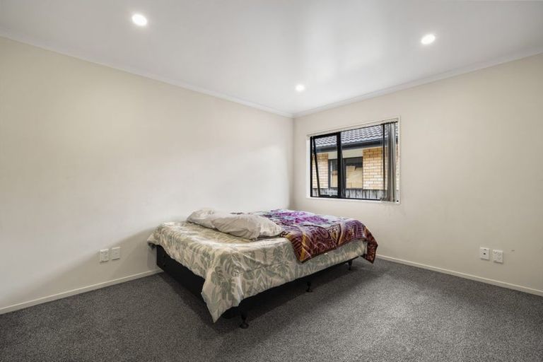 Photo of property in 18a Christmas Road, Manurewa, Auckland, 2102