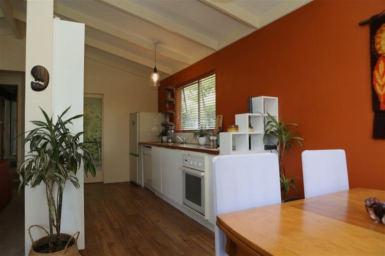 Photo of property in 21 Edelweiss Grove, Timberlea, Upper Hutt, 5018