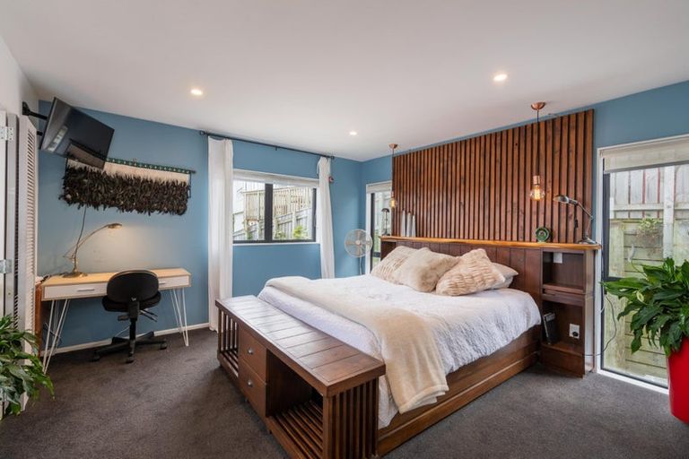 Photo of property in 14a Downes Street, Titahi Bay, Porirua, 5022