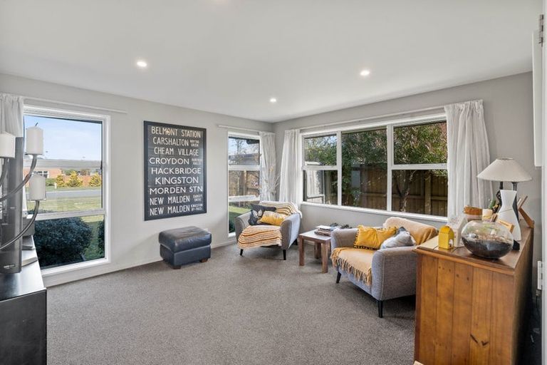 Photo of property in 16 Burnham School Road, Rolleston, 7614