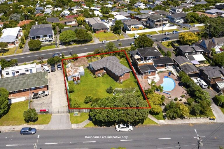 Photo of property in 21 Knights Road, Rothesay Bay, Auckland, 0630