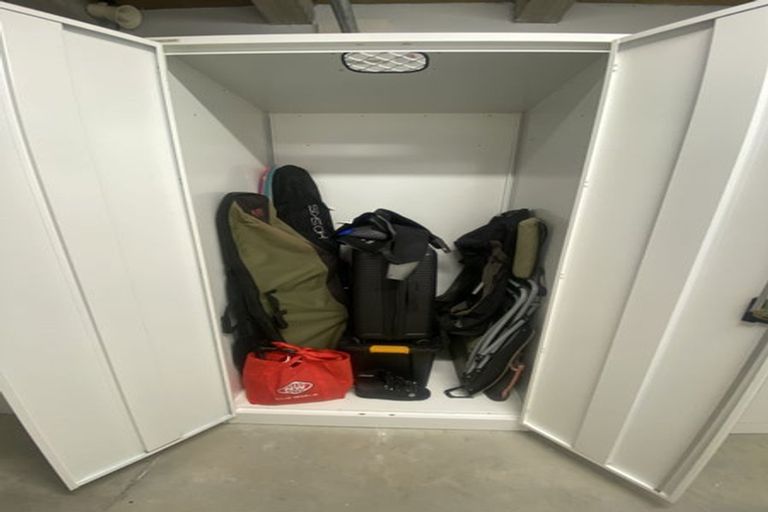 Photo of property in 3/81g Mapou Road, Hobsonville, Auckland, 0616