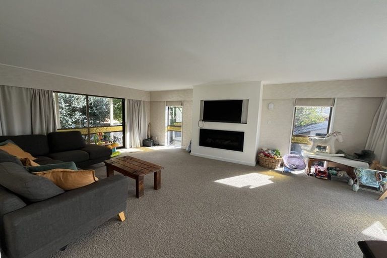 Photo of property in 4 Bennelong Place, Havelock North, 4130