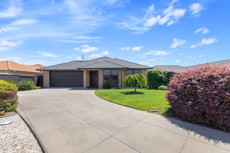 Photo of property in 14 Tatahi Cove, Papamoa Beach, Papamoa, 3118