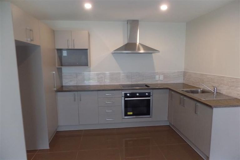 Photo of property in 15 Dissmeyer Drive, Clover Park, Auckland, 2019