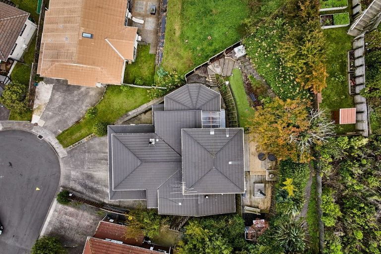 Photo of property in 12 Cullen Place, Tawa, Wellington, 5028