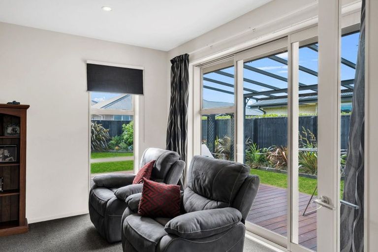 Photo of property in 13 Brockelbank Drive, Kaiapoi, 7630