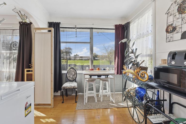 Photo of property in 67 Smiths Avenue, Papakura, 2110