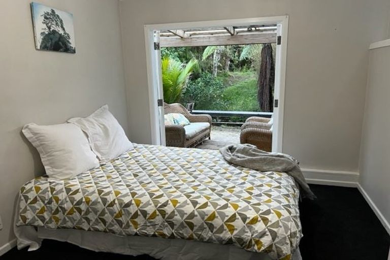 Photo of property in 537 South Titirangi Road, Titirangi, Auckland, 0604