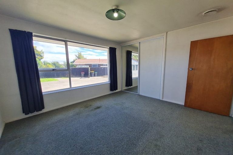 Photo of property in 19 Bidwell Place, Hillmorton, Christchurch, 8025