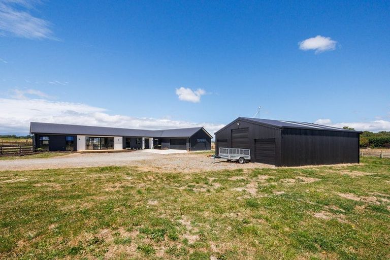 Photo of property in 158 Pharazyn Road, Feilding, 4777