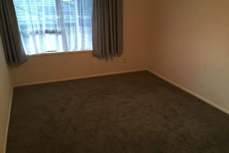 Photo of property in 4 Widmore Drive, Massey, Auckland, 0614