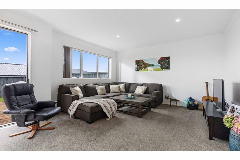 Photo of property in 31 Whenuapai Drive, Whenuapai, Auckland, 0618