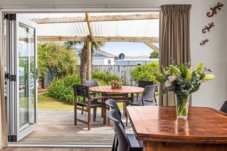 Photo of property in 58 Harper Road, Waimarama, 4294