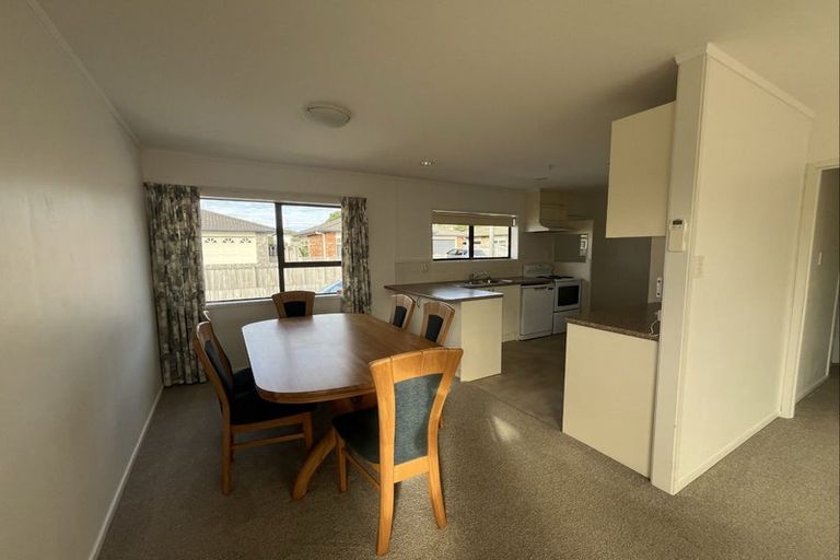Photo of property in 2/37 Riverside Road, Orewa, 0931