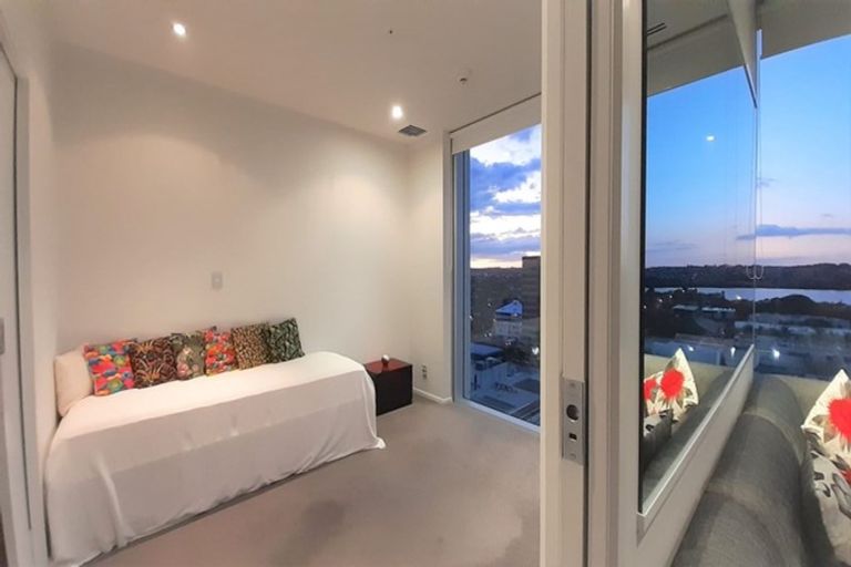 Photo of property in Sentinel Apartments, 1305/3 Northcroft Street, Takapuna, Auckland, 0622