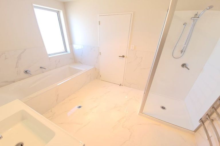 Photo of property in 10 Kapia Drive, Takanini, 2112