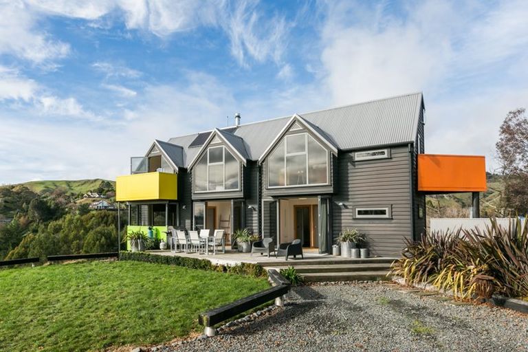 Photo of property in 121 Te Mata Peak Road, Havelock North, 4130