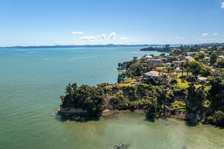Photo of property in 37 Hawke Crescent, Beachlands, Auckland, 2018