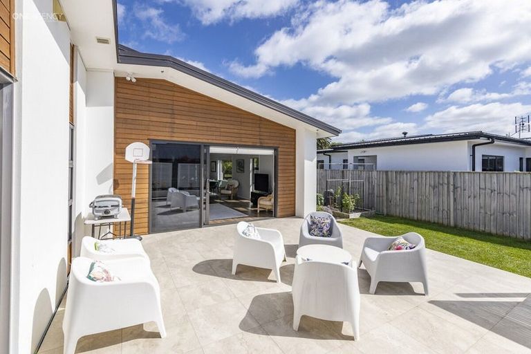 Photo of property in 52 Beachvale Drive, Kaiapoi, 7630