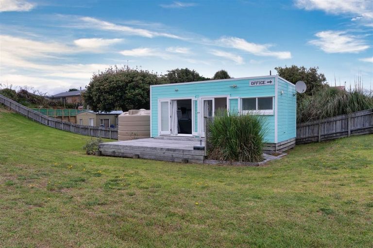 Photo of property in 82 Kahukura Avenue, Waitarere Beach, Levin, 5510