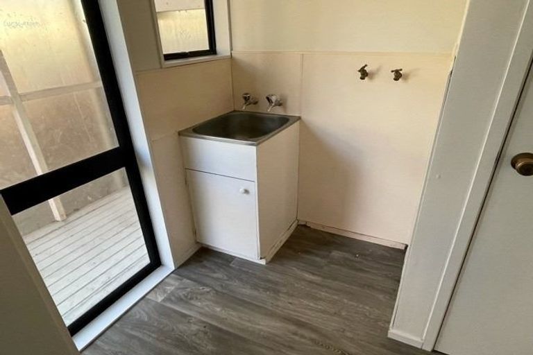 Photo of property in 1/30 Burundi Avenue, Clendon Park, Auckland, 2103