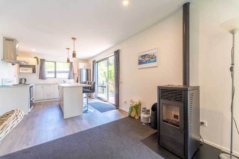 Photo of property in 10 Bute Street, Moeraki, 9482