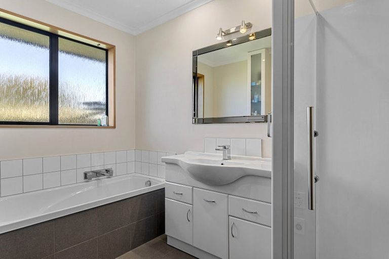 Photo of property in 2 Osborne Road, Amberley, 7410