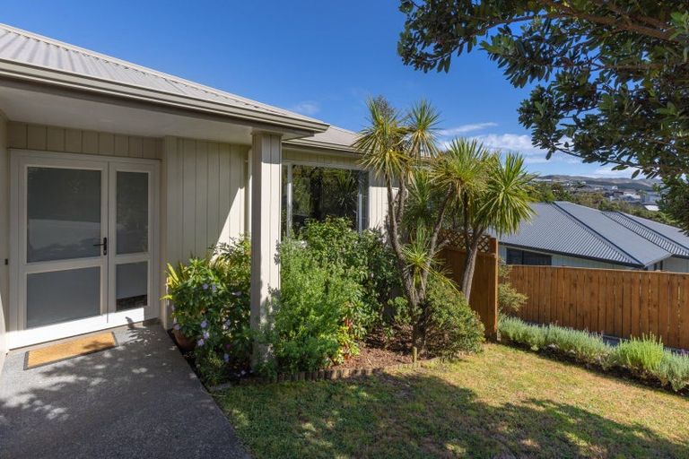 Photo of property in 47 Saint Ives Drive, Camborne, Porirua, 5026