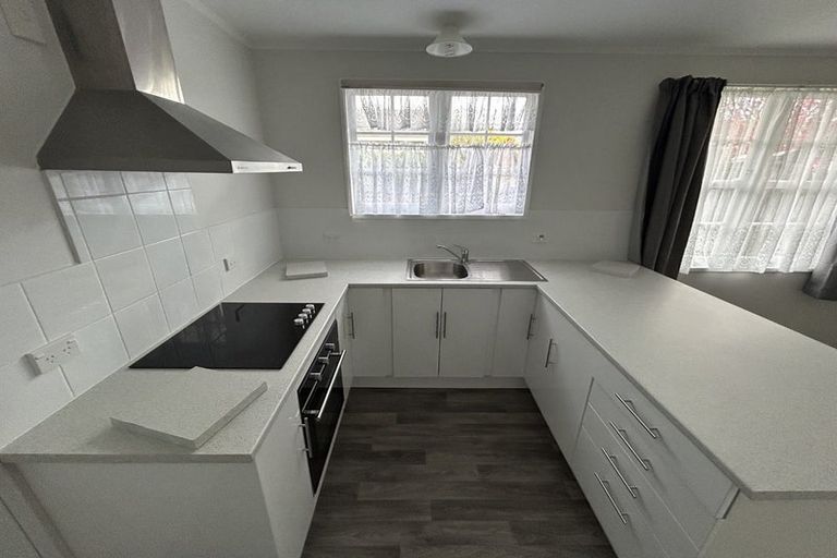 Photo of property in 36 Saint Annes Street, Levin, 5510