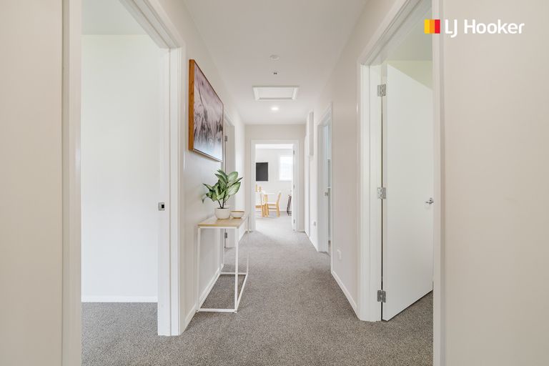 Photo of property in 12 Scotland Terrace, Green Island, Dunedin, 9018