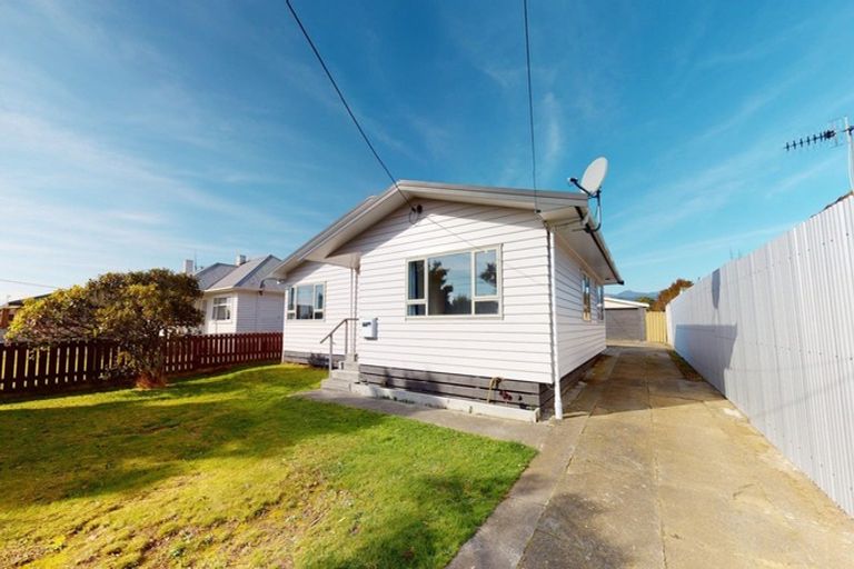 Photo of property in 8 Rugby Street, Levin, 5510