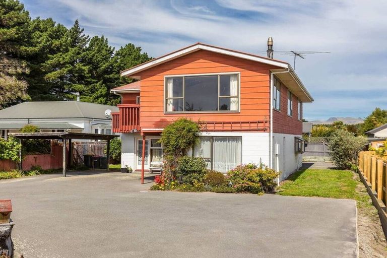 Photo of property in 156 Pages Road, Wainoni, Christchurch, 8061