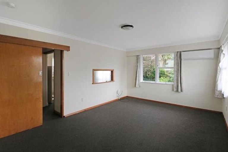Photo of property in 51-55 Whites Line West, Woburn, Lower Hutt, 5010