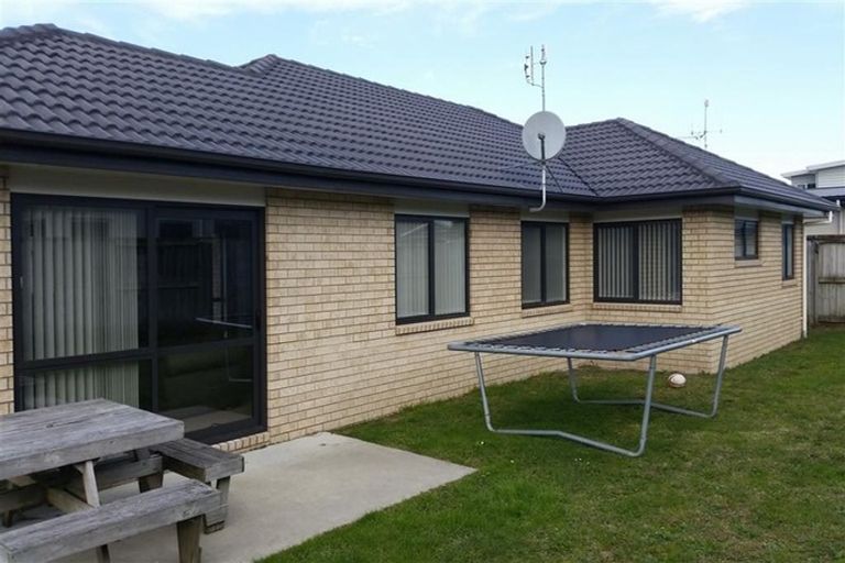 Photo of property in 22 Christobel Circle, Huntington, Hamilton, 3210