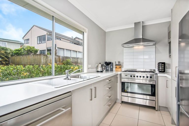 Photo of property in 211 Royal Road, Massey, Auckland, 0614