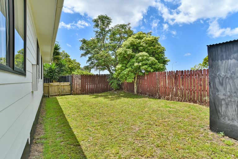 Photo of property in 4a Palmers Road, Clendon Park, Auckland, 2103