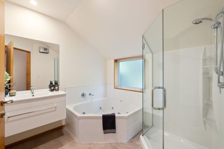 Photo of property in 36b Wades Avenue, Saint Martins, Christchurch, 8022