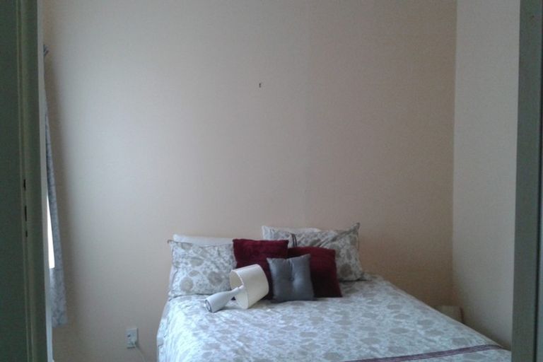 Photo of property in 2/4 Tama Street, Alicetown, Lower Hutt, 5010