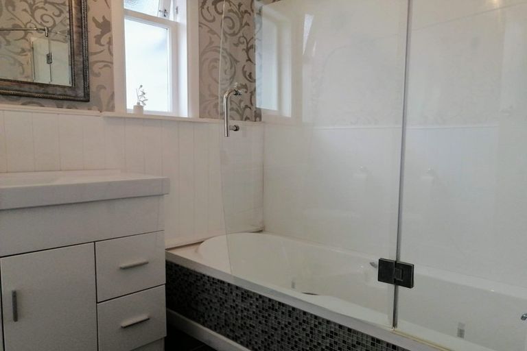 Photo of property in 42 Nelson Street, Howick, Auckland, 2014