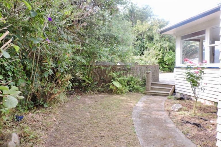 Photo of property in 89 Redwood Avenue, Tawa, Wellington, 5028
