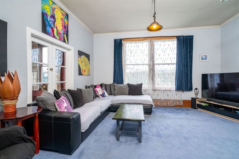 Photo of property in 102 Johnson Street, Milton, 9220