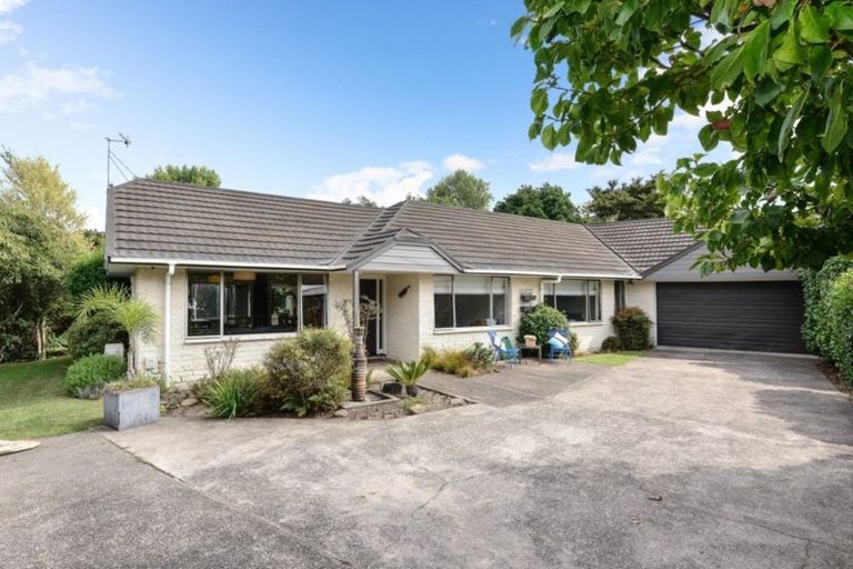 Photo of property in 12 Mclaren Place, Chedworth, Hamilton, 3210