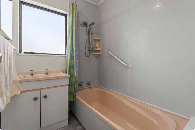 Photo of property in 3 Ruanui Street, Himatangi Beach, Foxton, 4891
