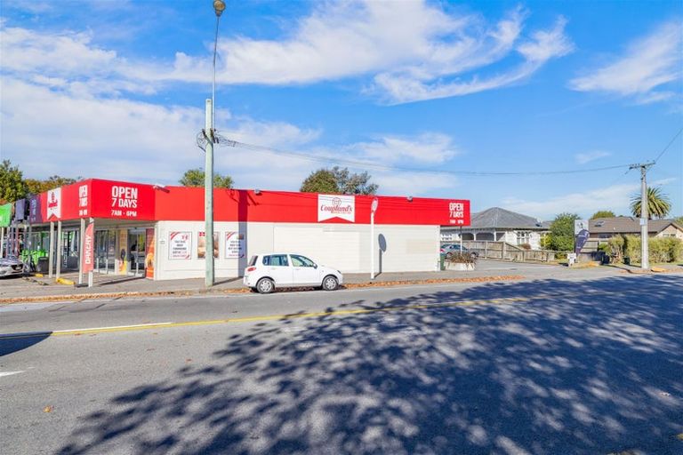 Photo of property in 214 Racecourse Road, Sockburn, Christchurch, 8042