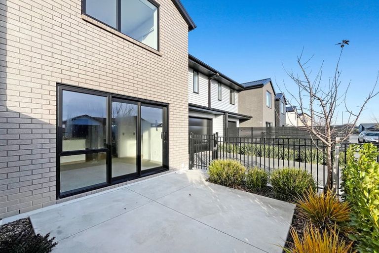 Photo of property in 14 Miromiro Street, Broomfield, Christchurch, 8042
