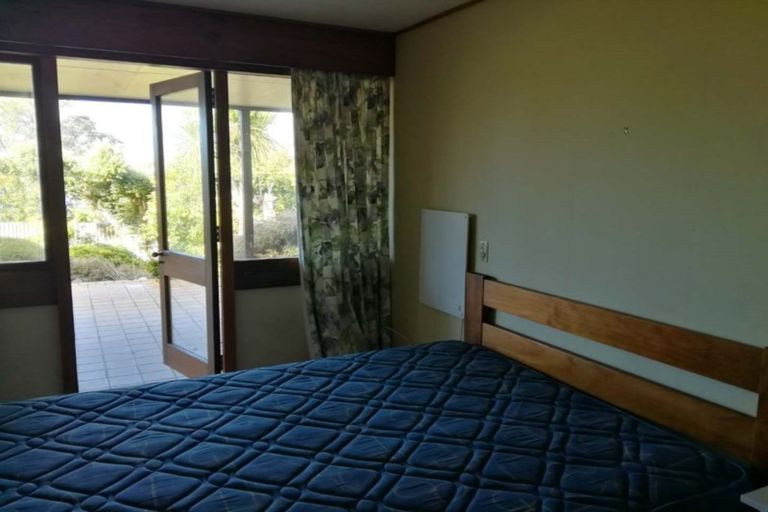 Photo of property in 13 Churchill Road, Murrays Bay, Auckland, 0630